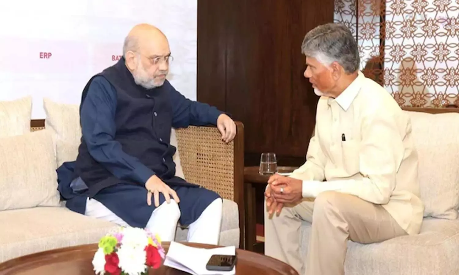 Cyclone Arnab: తుఫాన్‌పై సీఎం చంద్రబాబు సమీక్ష.. అమిత్ షాకు నష్టం వివరాలు!