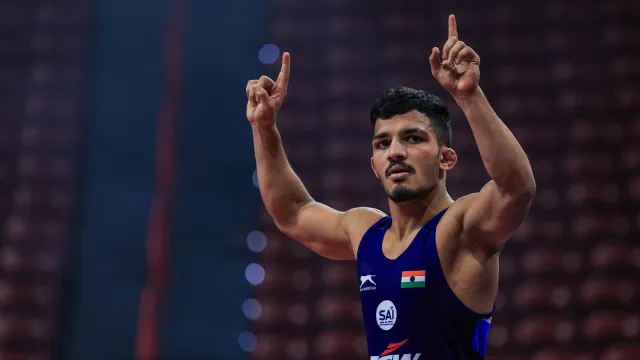 రెజ్లింగ్‌లో భారత్‌కు రజత పతకం! 🥈 | U-23 వరల్డ్ ఛాంపియన్‌షిప్‌లో విశ్వజిత్ మోరే సత్తా